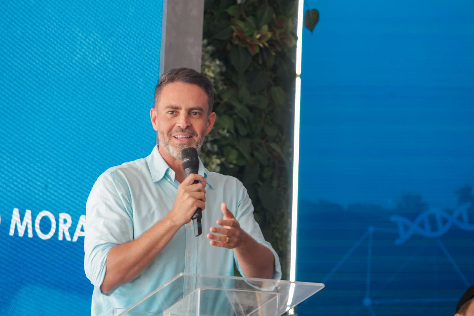 Segundo Léo Moraes, essa decisão visa valorizar o comprometimento e a contribuição dos servidores