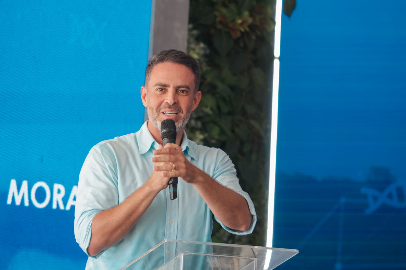 Prefeito Léo Moraes parabeniza os servidores 