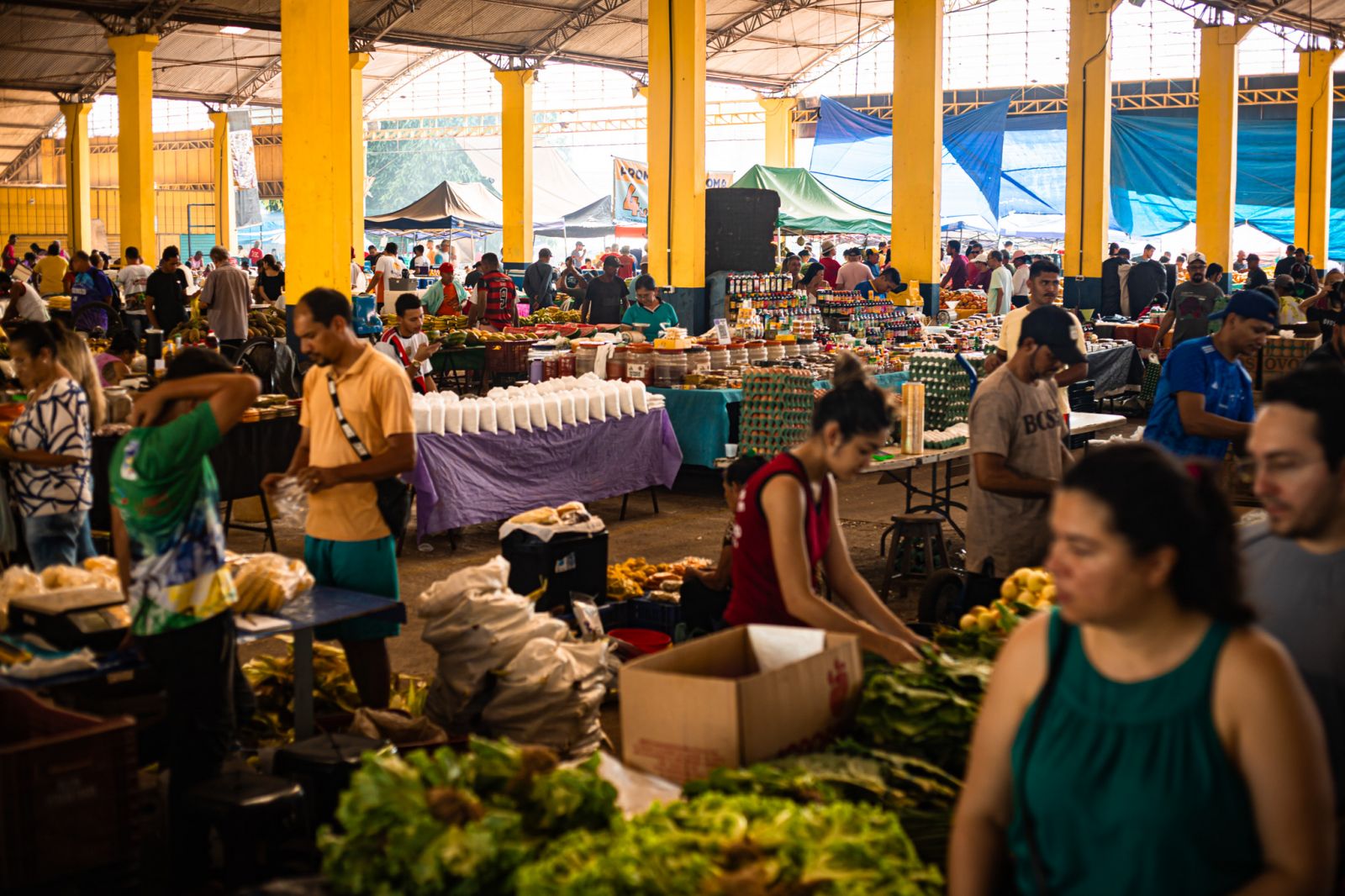 Feira no bairro Baixa da União, que acontece no domingo, no Galpão do Produtor Rural