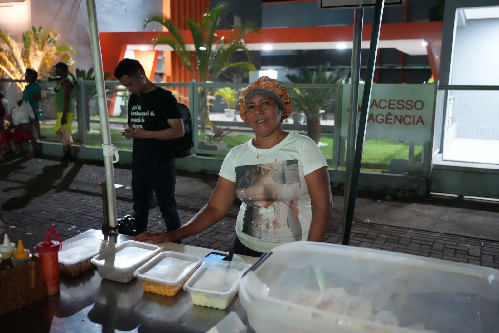 Vendedora Maria Zilma, comemorou o movimento no local