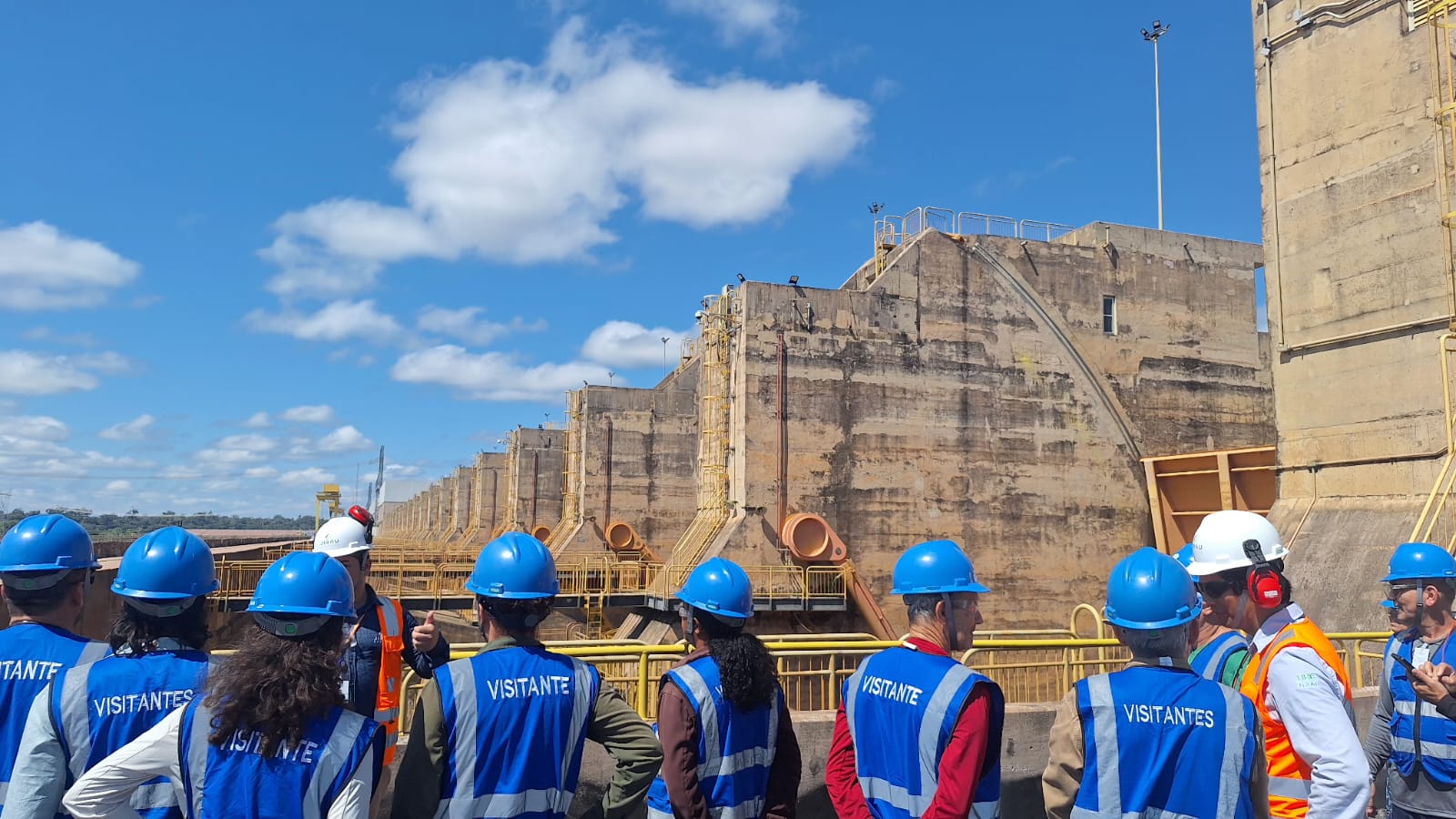 Participantes puderam conhecer de perto o sistema de geração de energia da Usina Jirau