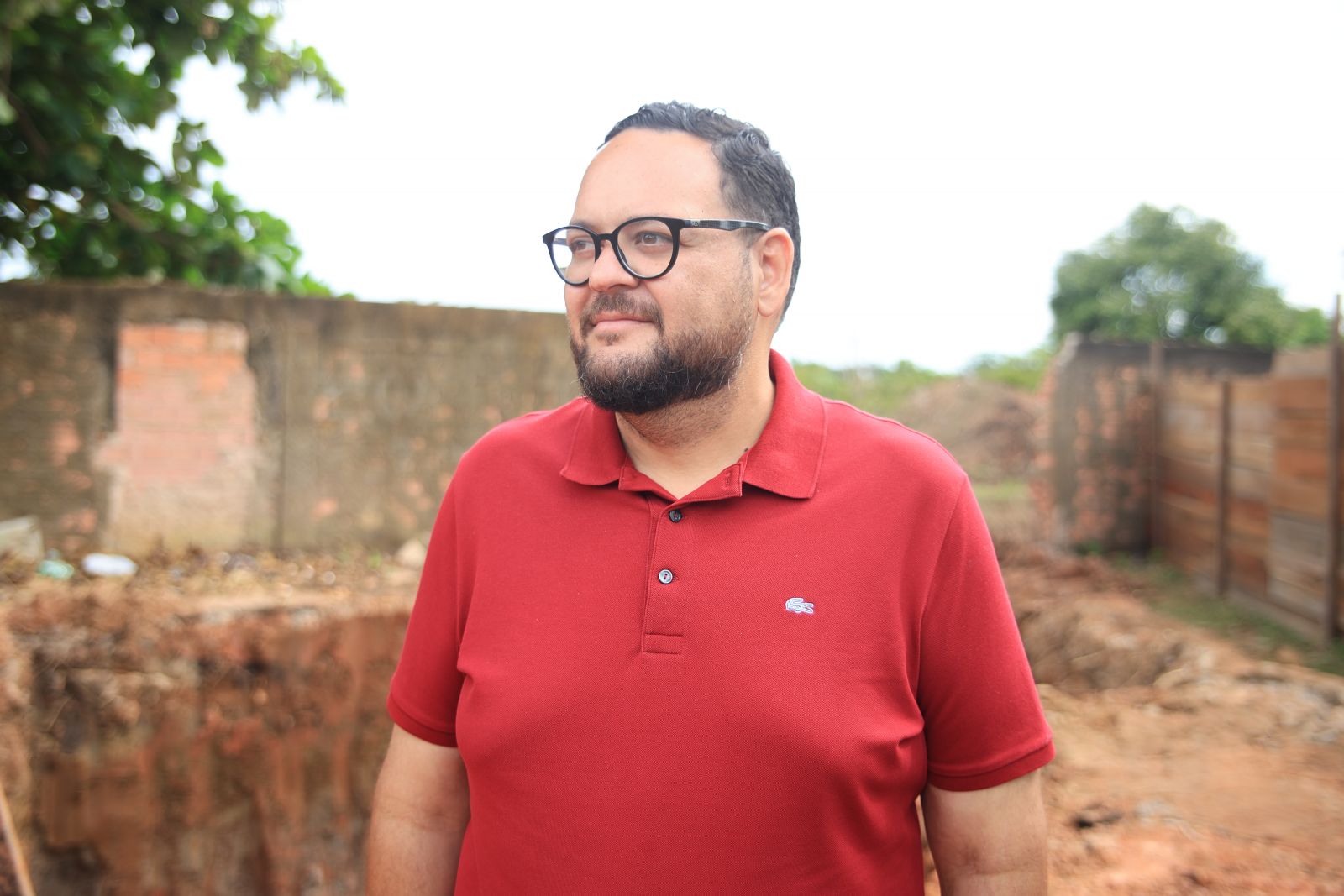 Thiago Catanhede esteve no canteiro de obras para acompanhar os serviços