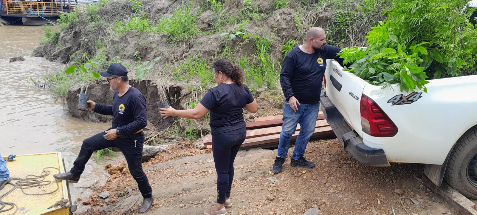 Sema avançou na arborização urbana, incluindo ação inédita de plantio no Baixo Madeira